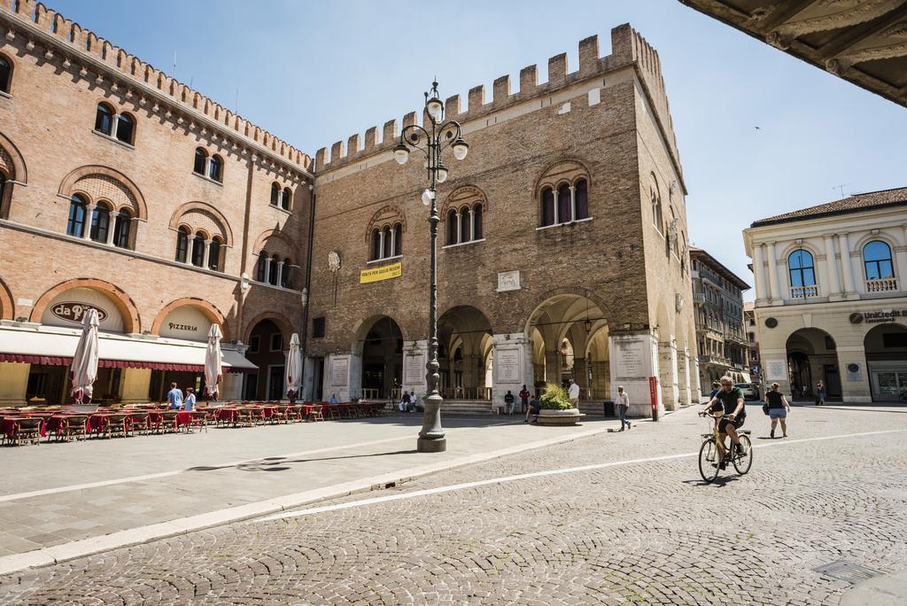 Myplace Piazza Dei Signori Apartments 트레비소 외부 사진