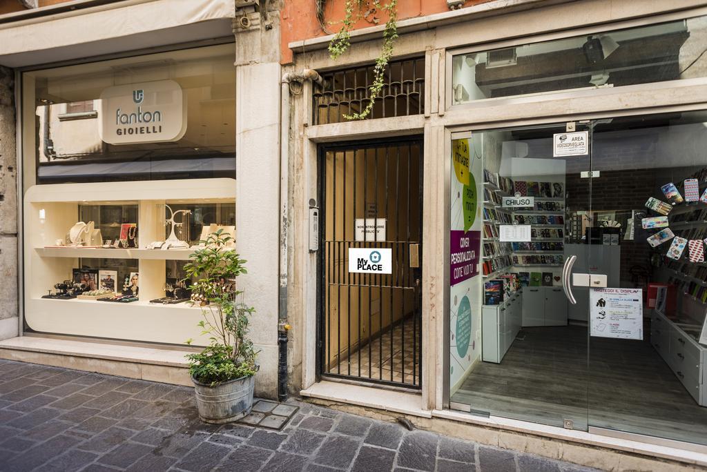 Myplace Piazza Dei Signori Apartments 트레비소 외부 사진