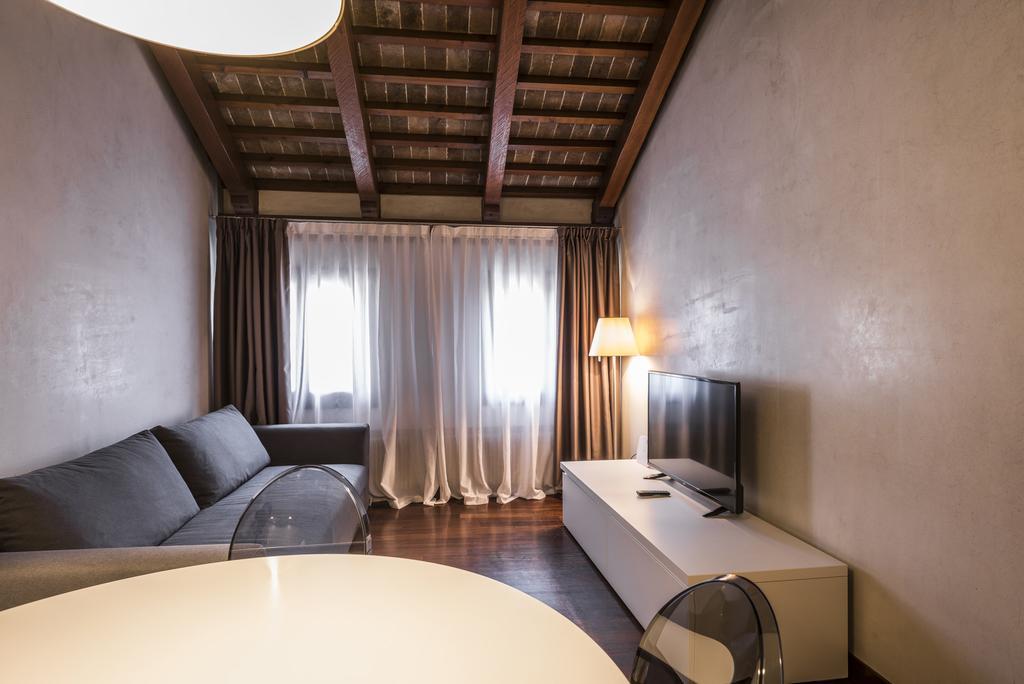Myplace Piazza Dei Signori Apartments 트레비소 외부 사진