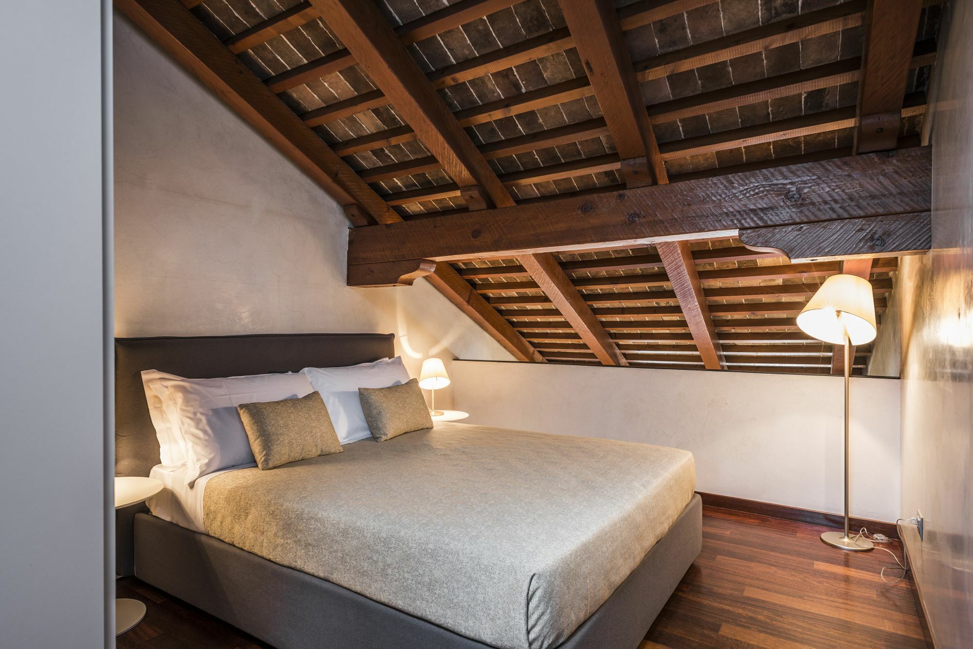 Myplace Piazza Dei Signori Apartments 트레비소 외부 사진
